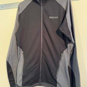 Marmot fleece zip mid layer Jacket - Men's medium